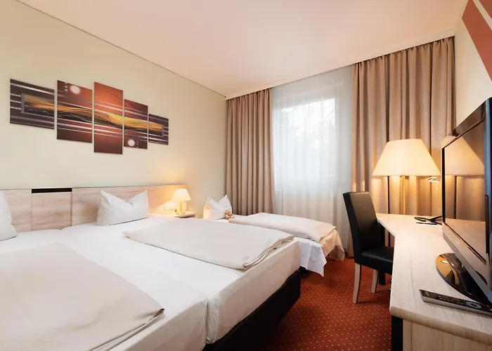 Hotel Novina Suedwestpark