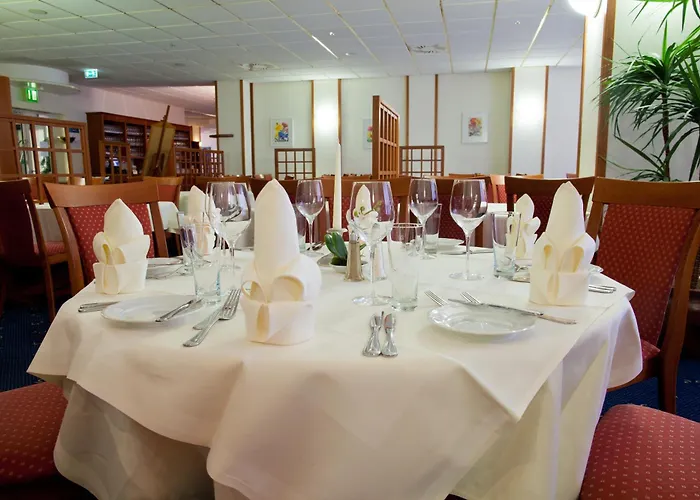 Novina Suedwestpark Hotel