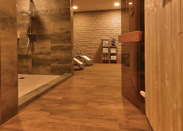 Hotel Novina Suedwestpark