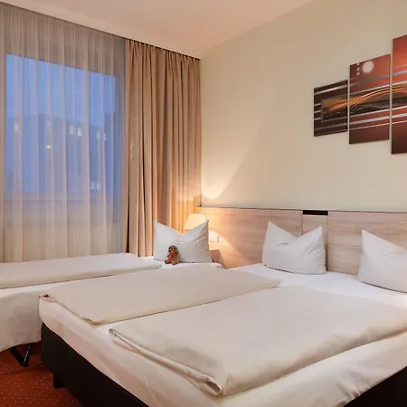 Novina Suedwestpark Hotel Nuremberg