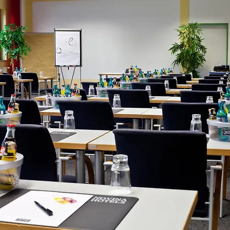 מלון Novina Suedwestpark נירנברג