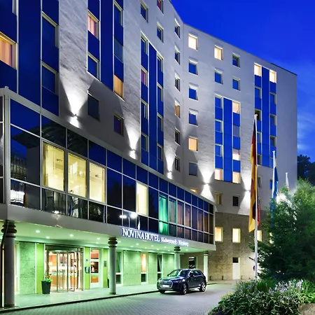 Novina Suedwestpark Hotell 4*