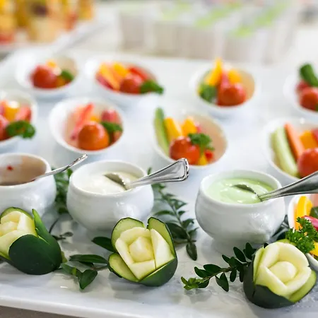 Novina Suedwestpark 4*