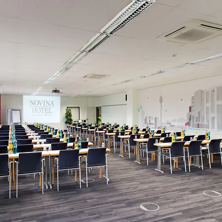 Novina Suedwestpark 4*