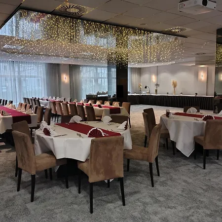 Novina Suedwestpark 4* Nuremberg