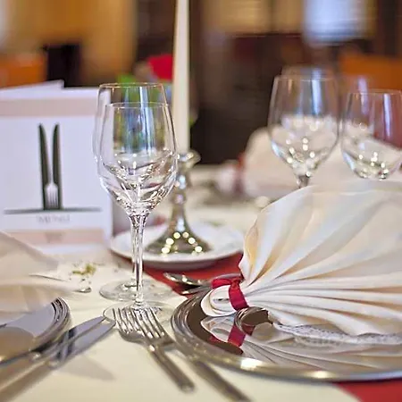 Novina Suedwestpark Hotel
