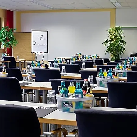 Novina Suedwestpark Hotel Nuremberga