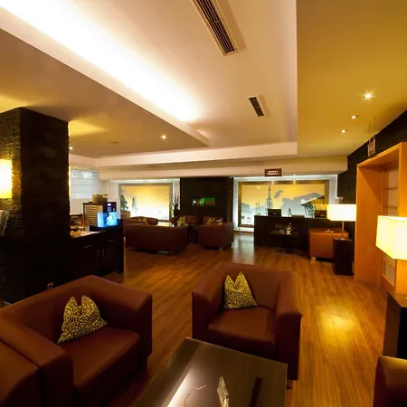 Novina Suedwestpark 4* נירנברג