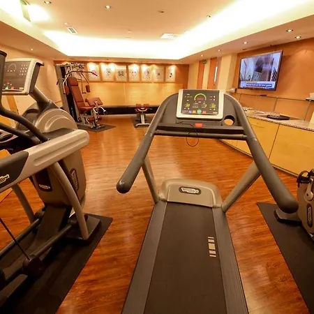 Novina Suedwestpark 4*