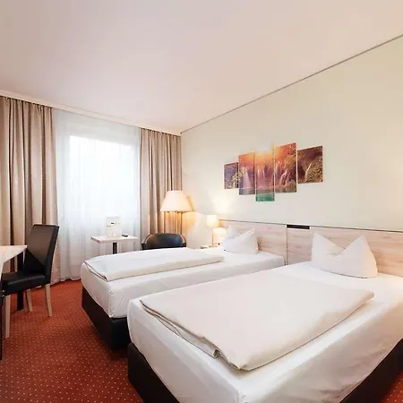 Novina Suedwestpark Nürnberg