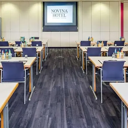 Novina Suedwestpark Hotel