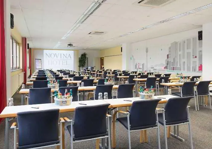 Novina Suedwestpark 4*