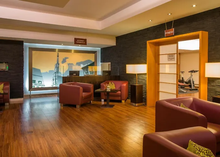 Novina Suedwestpark 4*