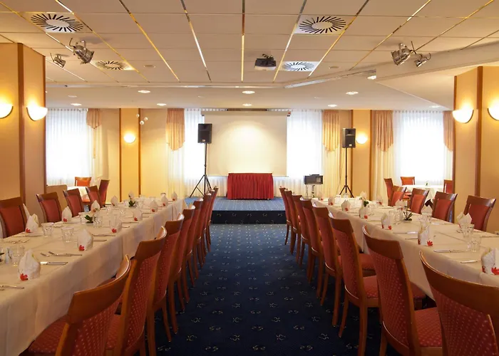 Hotel Novina Suedwestpark